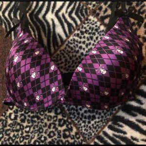 Hot Topic Skull & Crossbones 🏴‍☠️ Bra